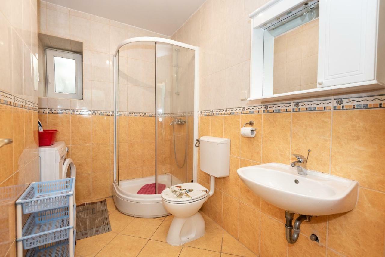 Apartmani Srsen Blace Ngoại thất bức ảnh
